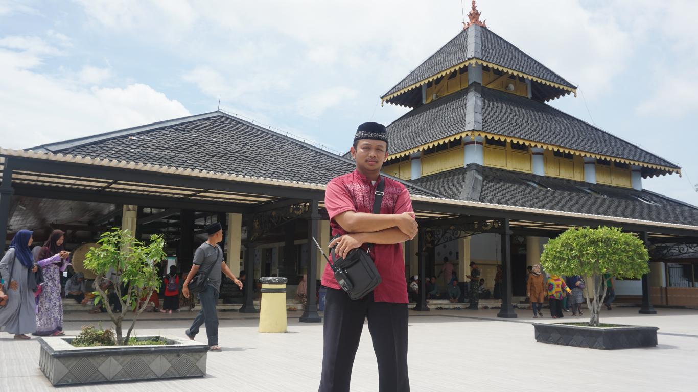 MASJID DEMAK, objek wisata religi dan studi