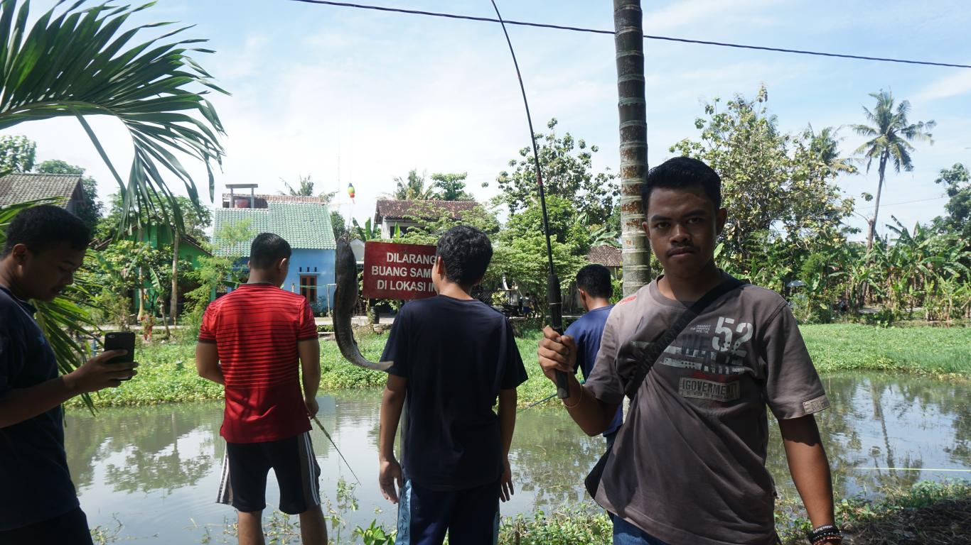 Pemancingan Tiban Ramaikan Dusun Trayeman