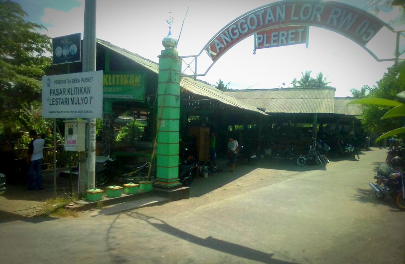 PASAR KLITHIKAN LESTARI MULYO Menghidupkan Perekonomian Warga Pleret