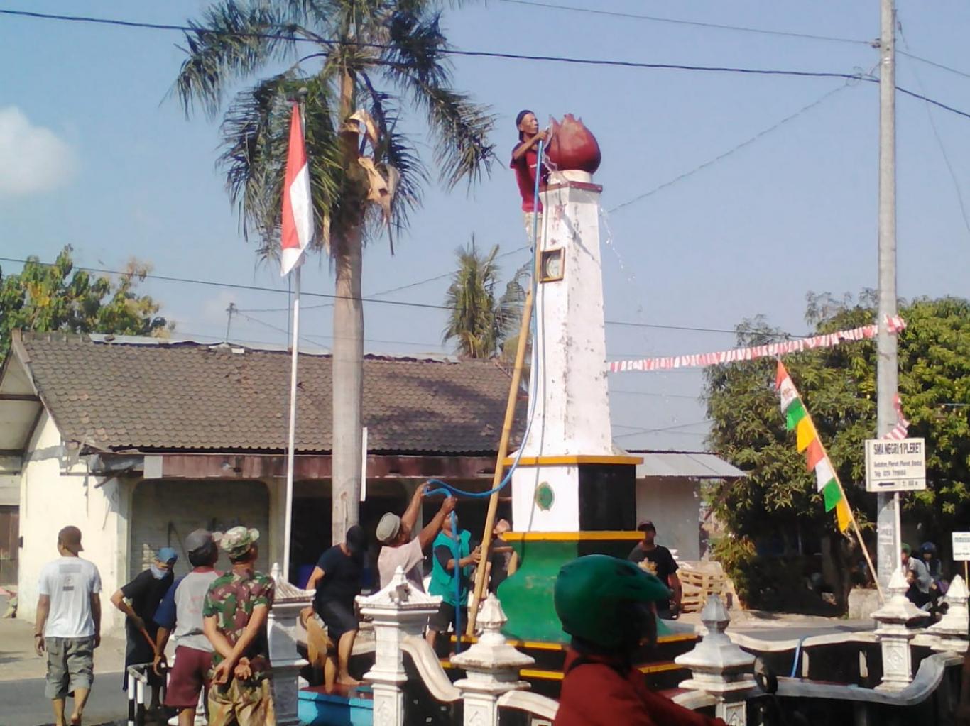 Giat Kerja Bakti Pedukuhan Keputren