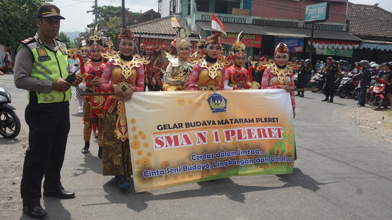 Arak-arak an BERGODO jadi ciri khas Kirab Budaya Mataram Pleret 