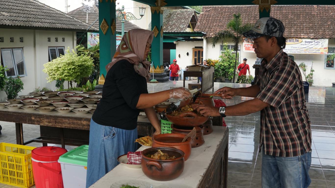 Tongseng LEK ZUNUS, Jadi Menu Pagi Senam