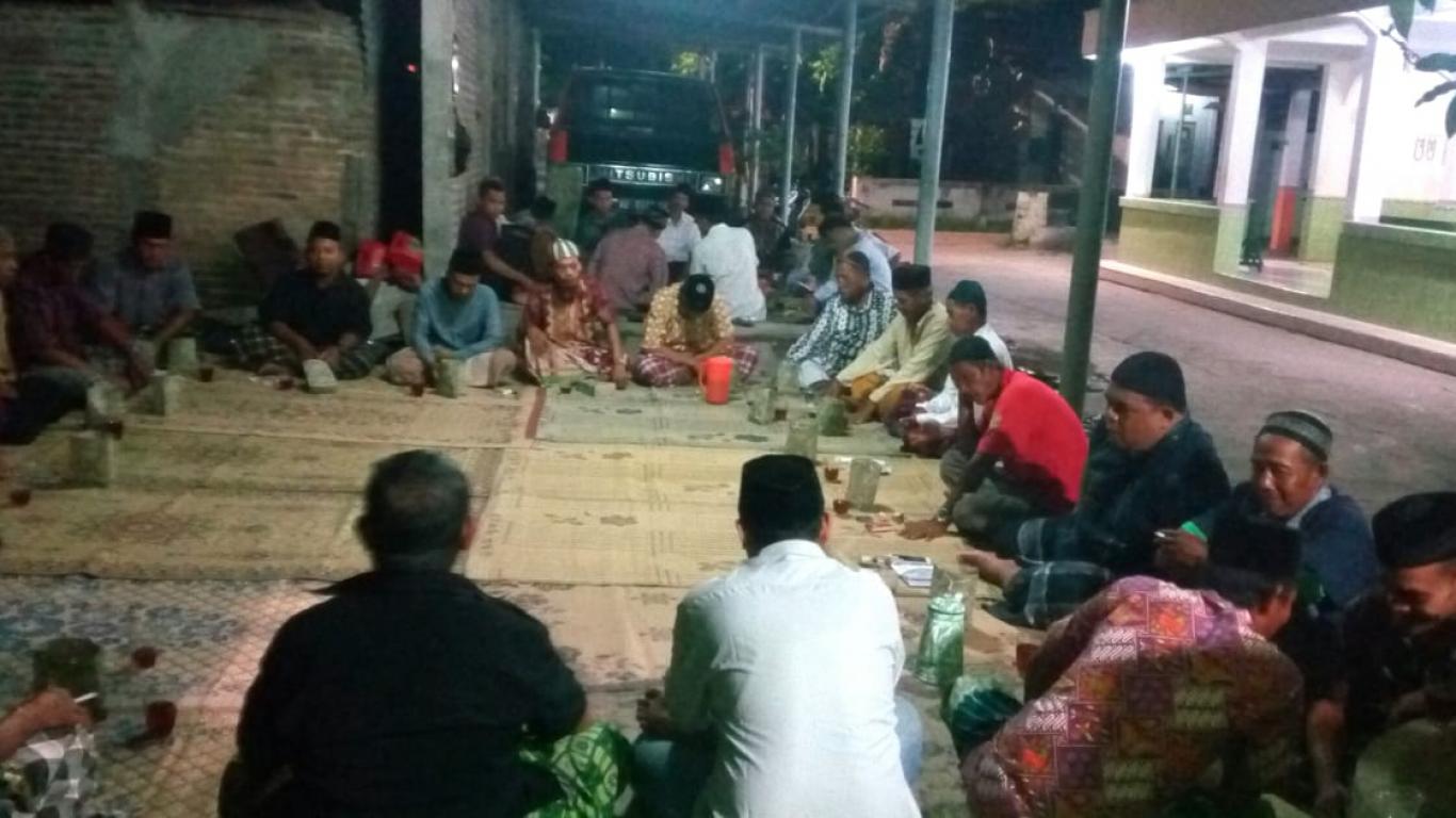 Jelang Ramadhan, Pengurus RT 02 Kanggotan Lakukan Persiapan