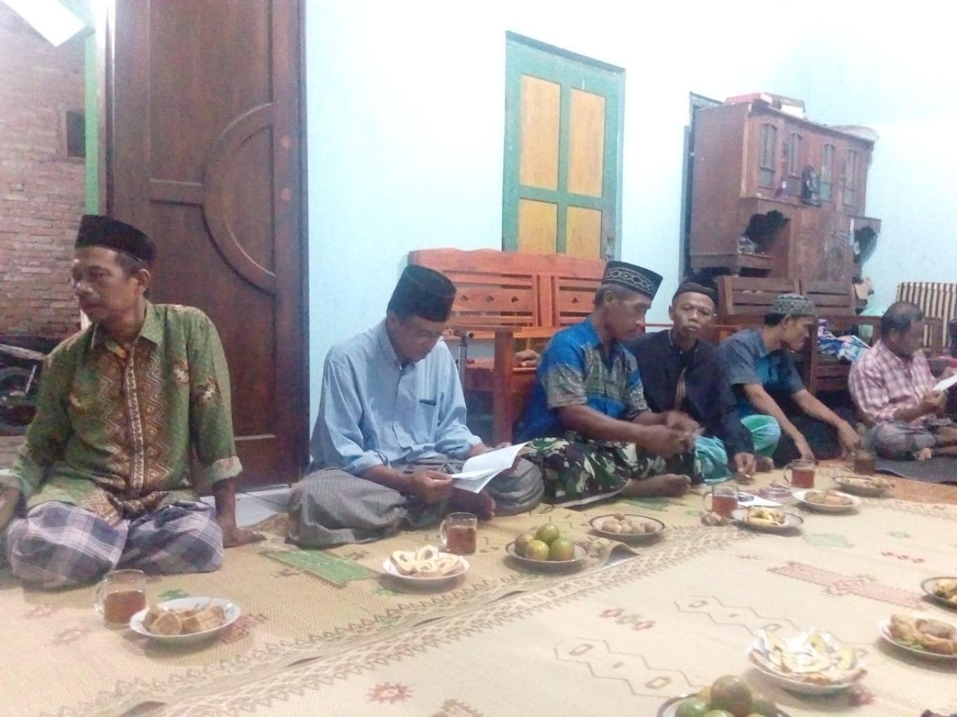 Musyawarah Kepanitiaan untuk Kelancaran Acara Pernikahan 