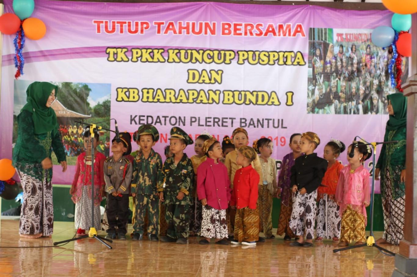 Tutup Tahun TK PKK Kuncup Puspita dan KB Harapan Bunda