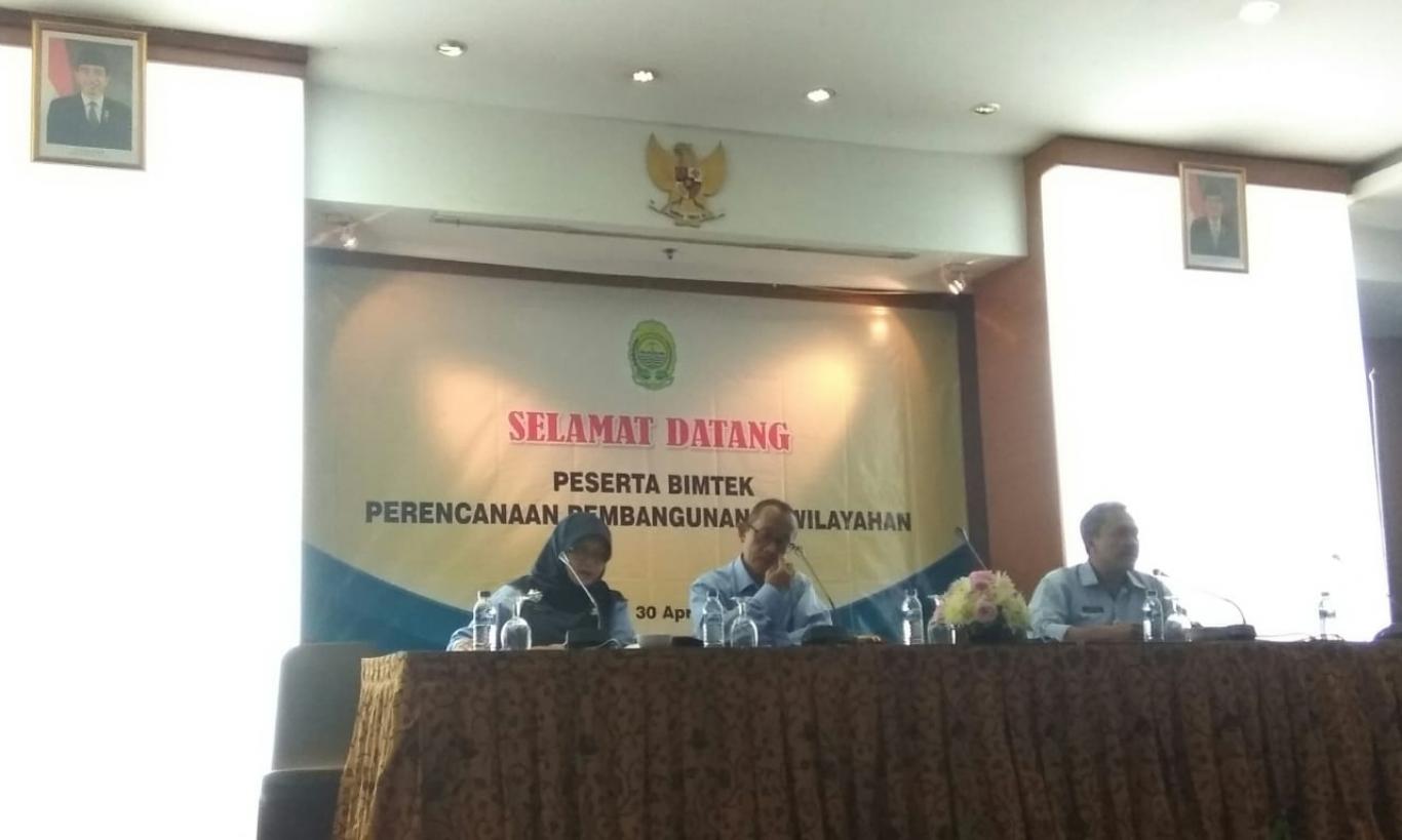 Carik Desa Pleret Ikuti Bimtek Perencanaan Pembangunan Kewilayahan