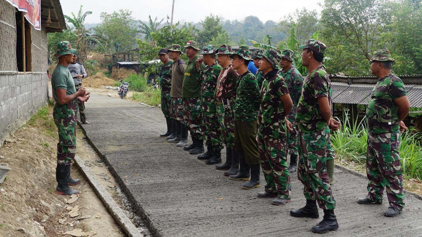 LINMAS Desa Pleret Gabung TMMD II