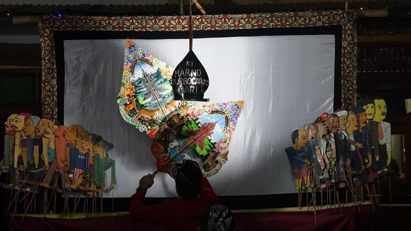 Pagelaran Wayang Cakruk 