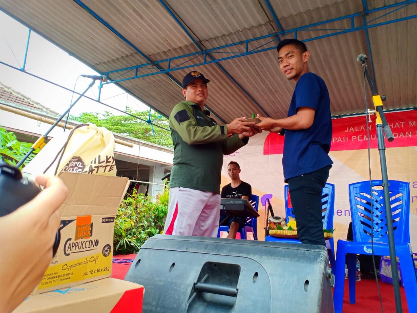 Potong Tumpeng Wujud Rasa Syukur Masyarakat