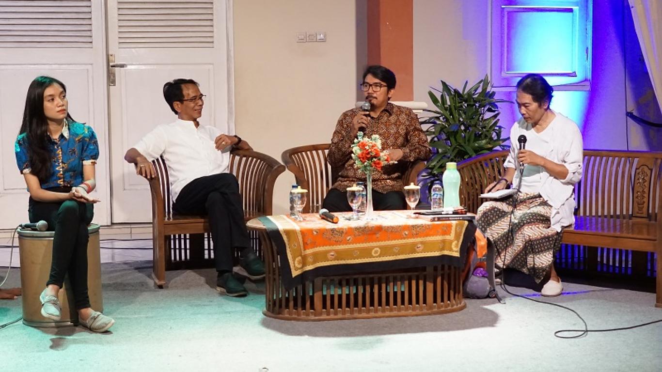 Dialog Budaya; Membumikan Budaya Istana di Era Milenial