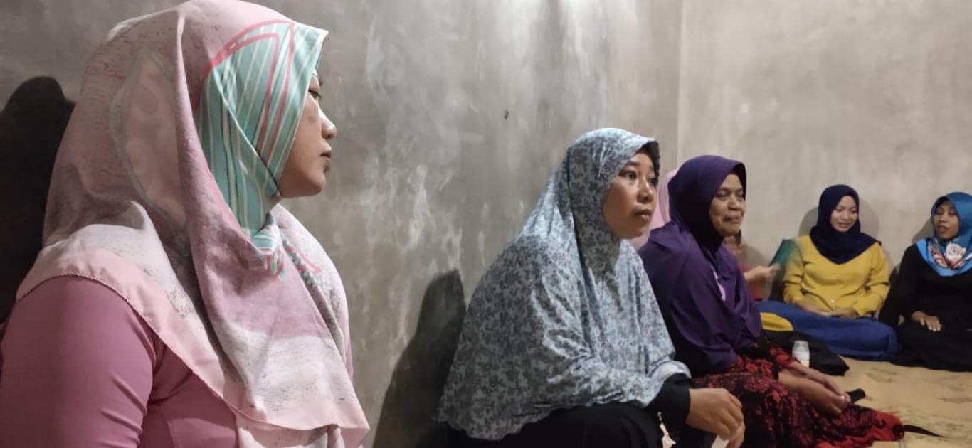 Kumpulan Ibu Ibu RT 03 Pedukuhan Kerto