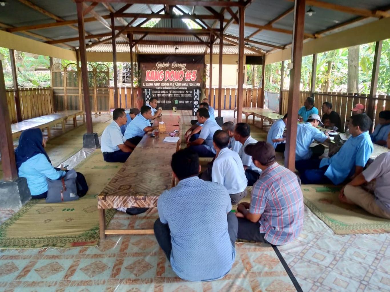 Rapat Koordinasi Kasi Kesejahteraan dan TPK Kecamatan Pleret