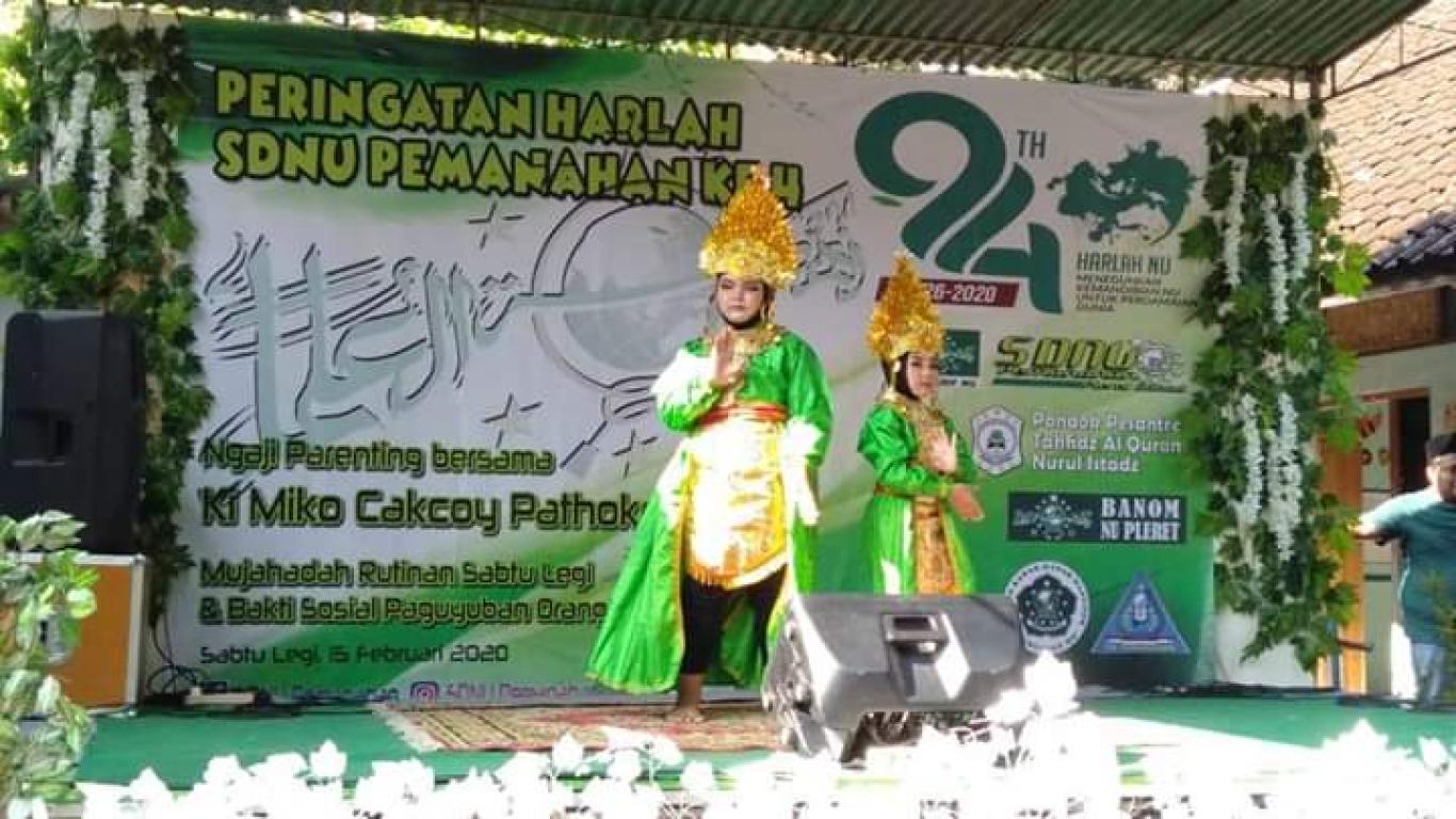 Ngaji Parenting dan Bakti Sosial SD NU Pemanahan