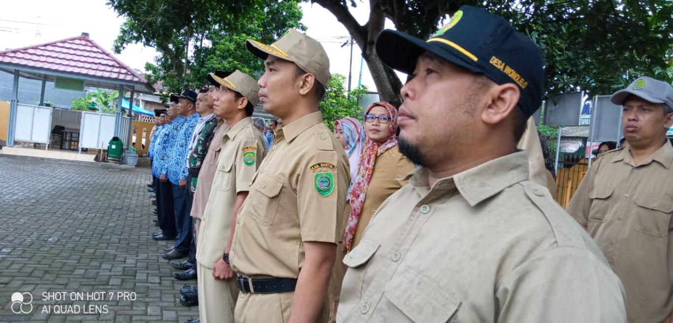 Rintikan Hujan Mewarnai Jalannya Upacara tanggal 17