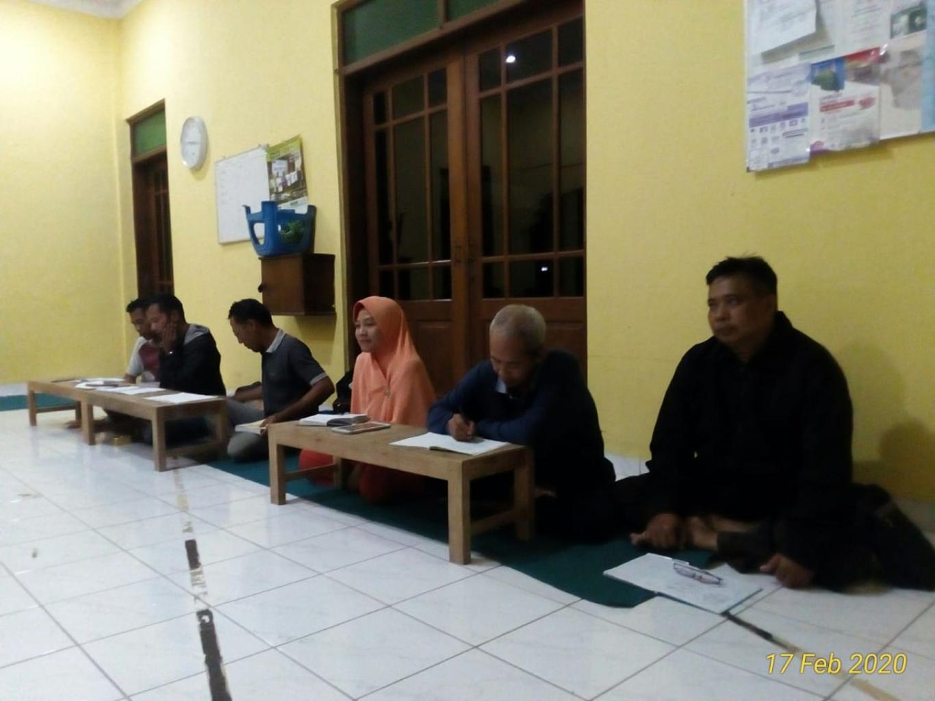 Pertemuan Rutin RT 04 Dusun Kedaton